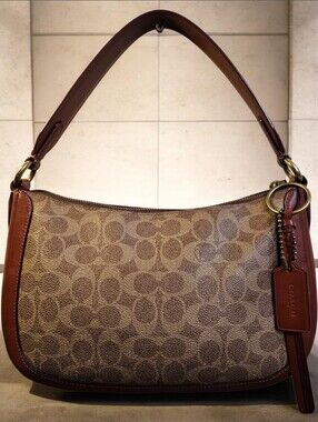 Coach Signature Sutton Crossbody Shoulder Bag